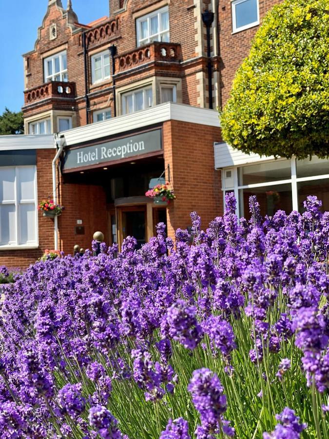 The Orwell Hotel Felixstowe Kültér fotó