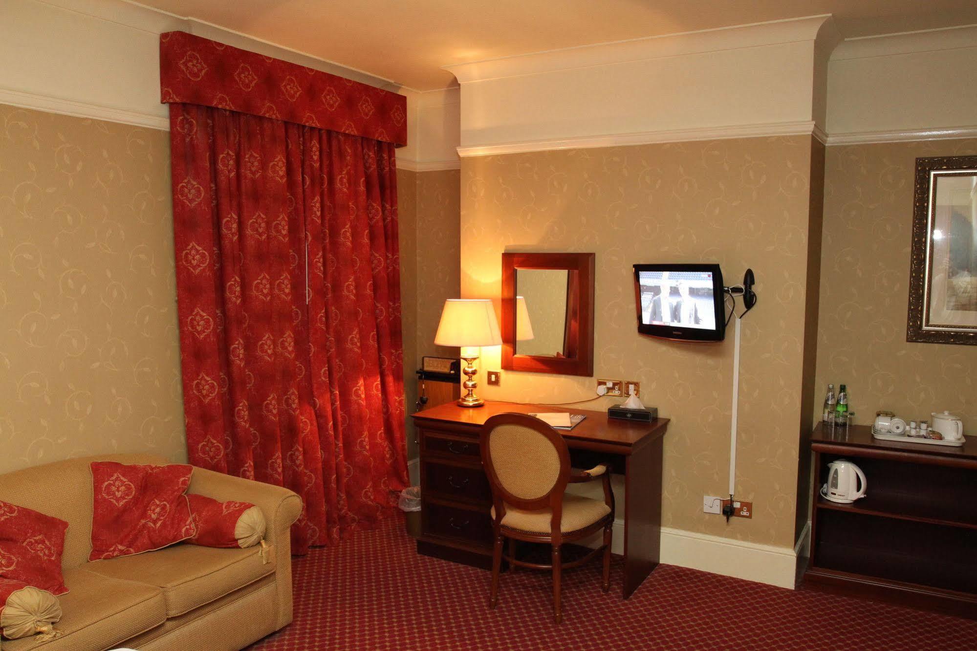 The Orwell Hotel Felixstowe Kültér fotó